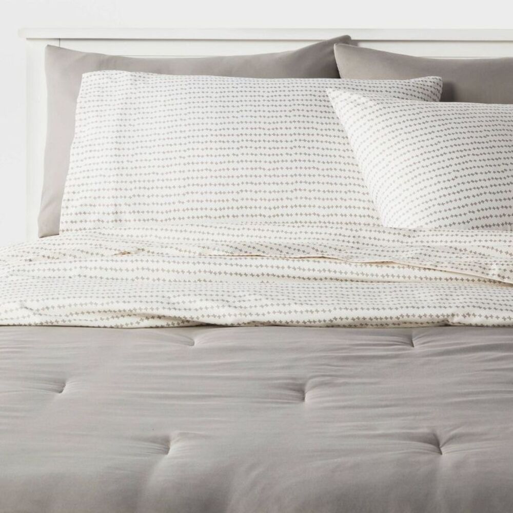 7pc Full Solid Quilted Microfiber Comforter & Sheets Set - Medium Gray